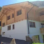 Santerhof Apartment *