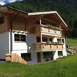 Santerhof Apartment *